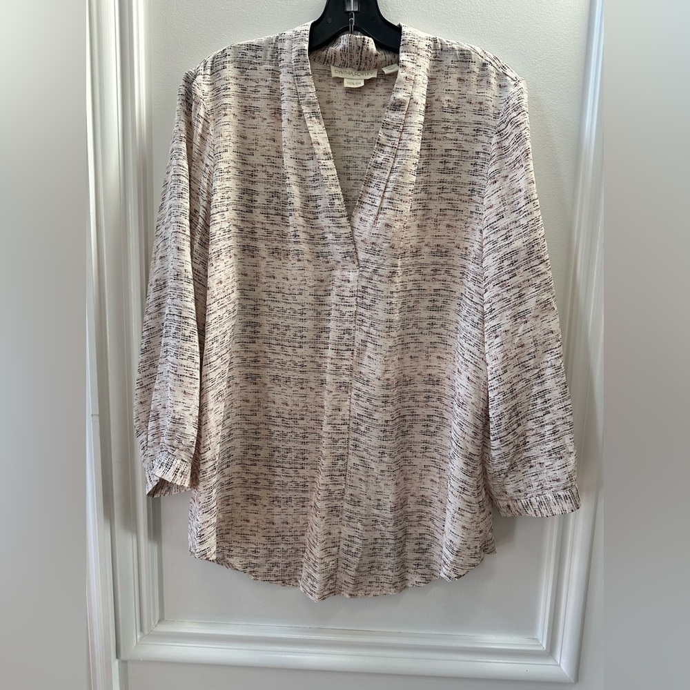 EUC Cynthia Rowley Cream/Patterned Silk Blouse Size L (originally $60)